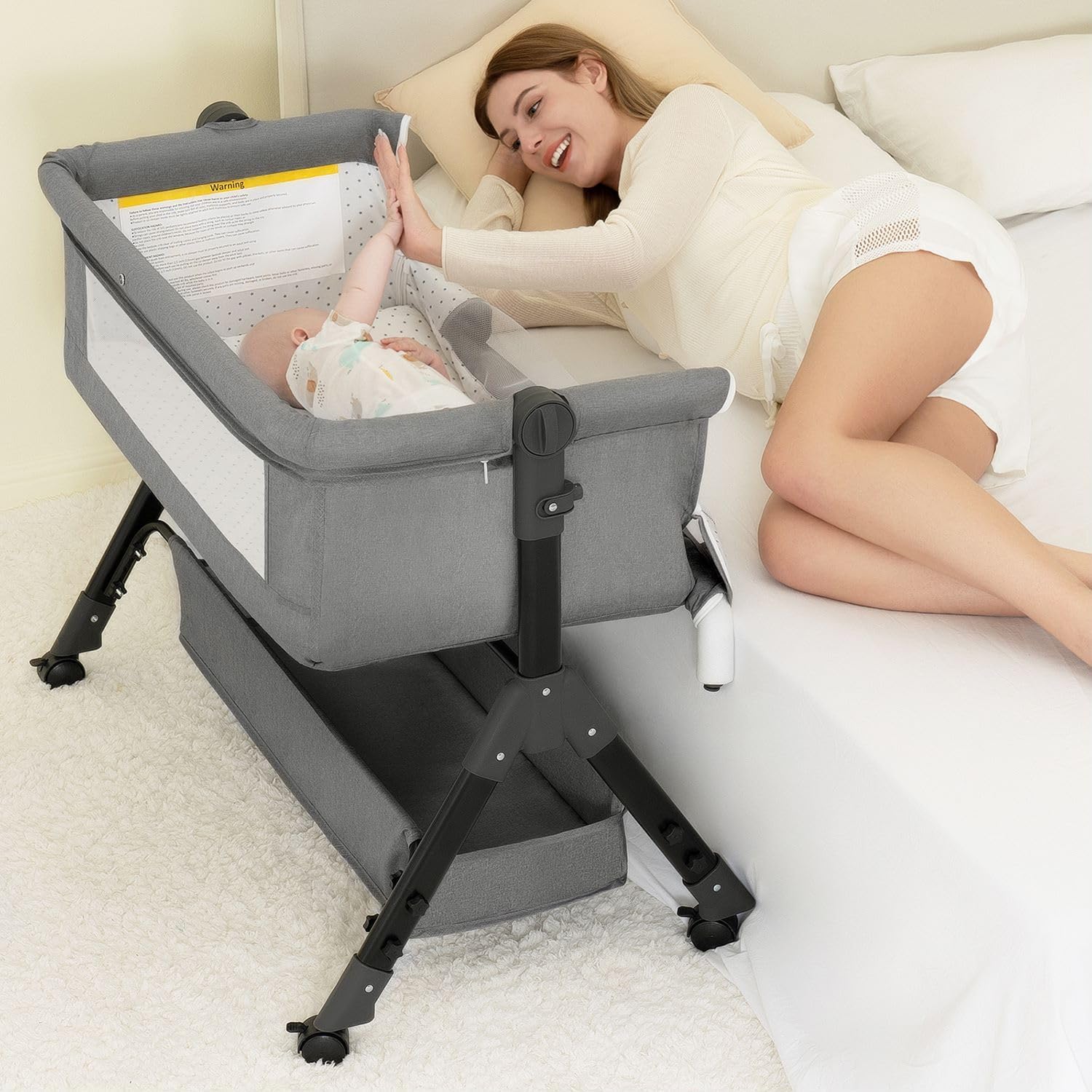 Bassinet Bedside Sleeper - 3-in-1 Baby-Babybett, Beistellbett, verstellbare Rollen, Aufbewahrungskorb,